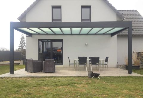 Pergola design à toiture plate RENOVAL