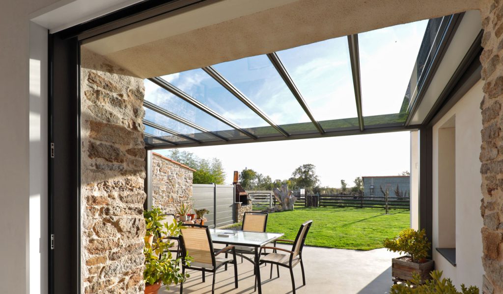 Pergola toiture fixe en verre Rénoval