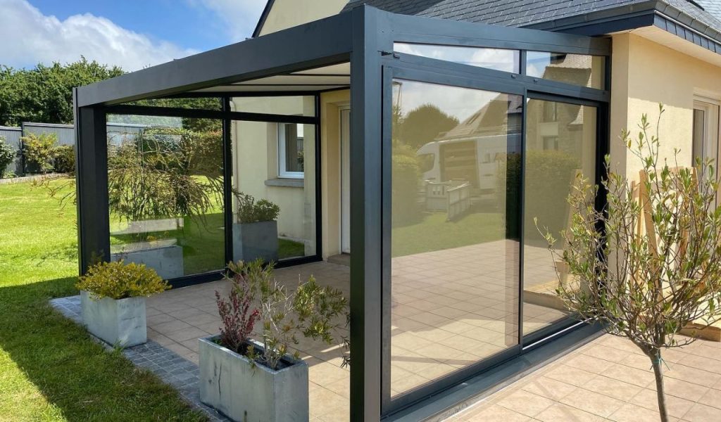 Definition pergola semi fermée - Article par Rénoval Véranda