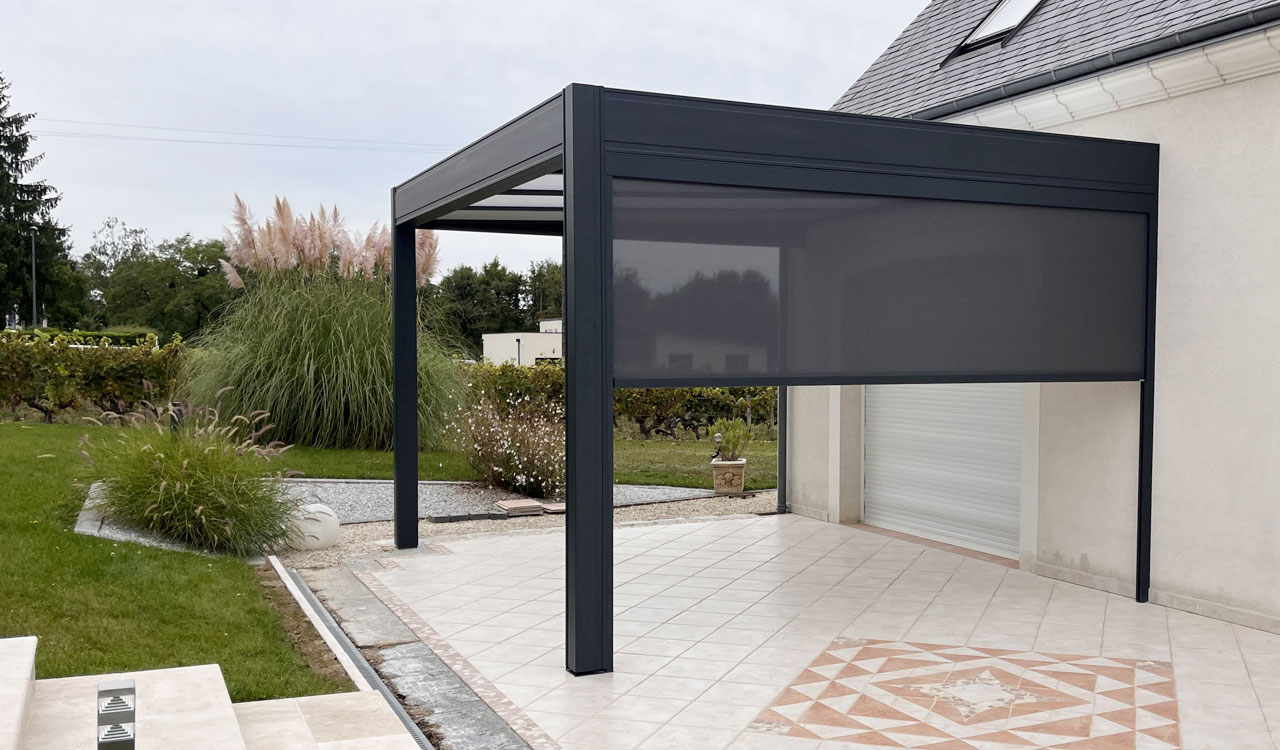 Store rétractable pergola design Rénoval à Chargé (37)