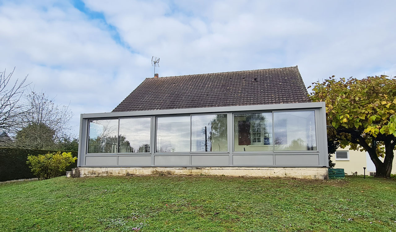 Véranda moderne séjour à Monts (37)