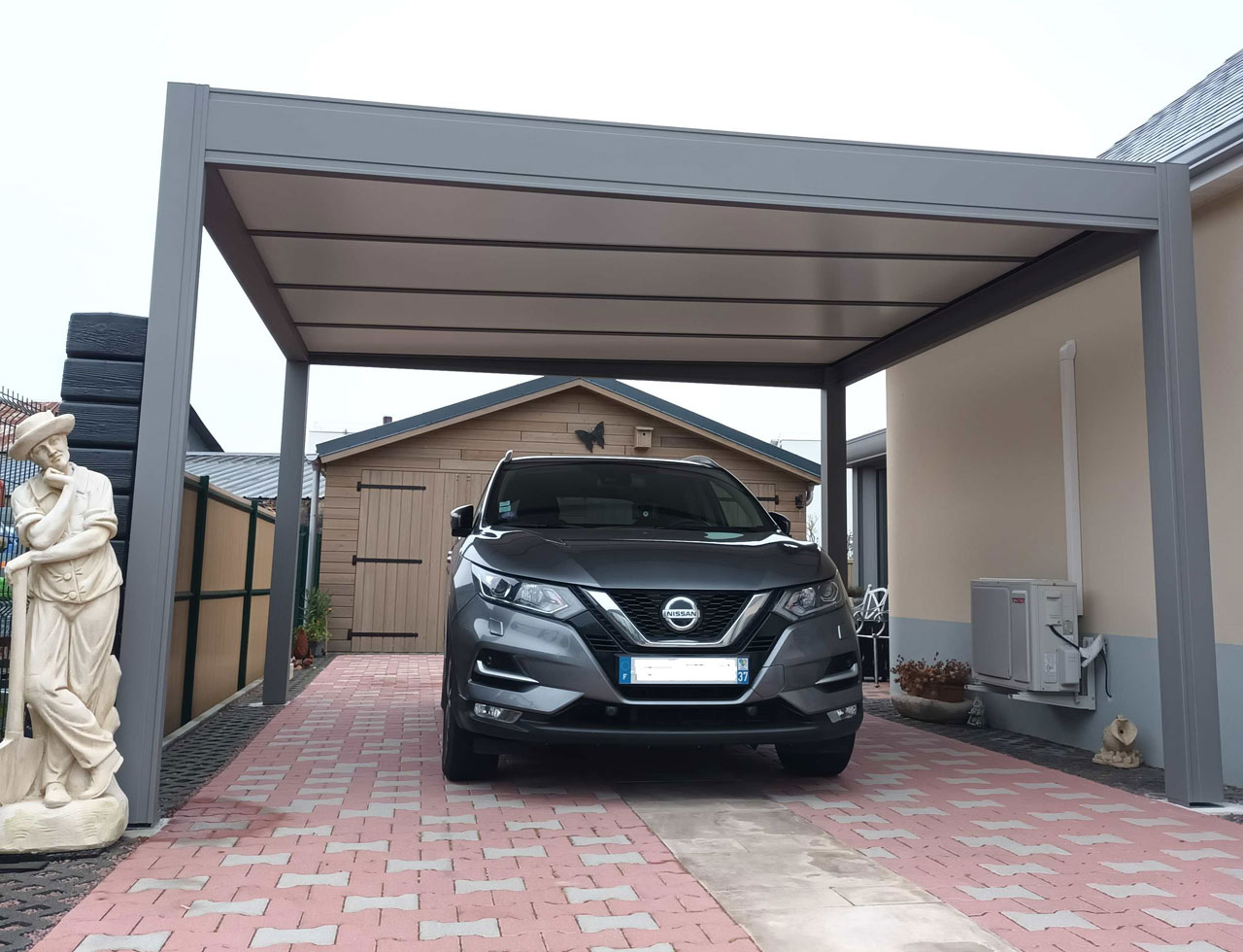 Carport moderne à Sainte-Maure-de-Touraine Concept Service Habitat
