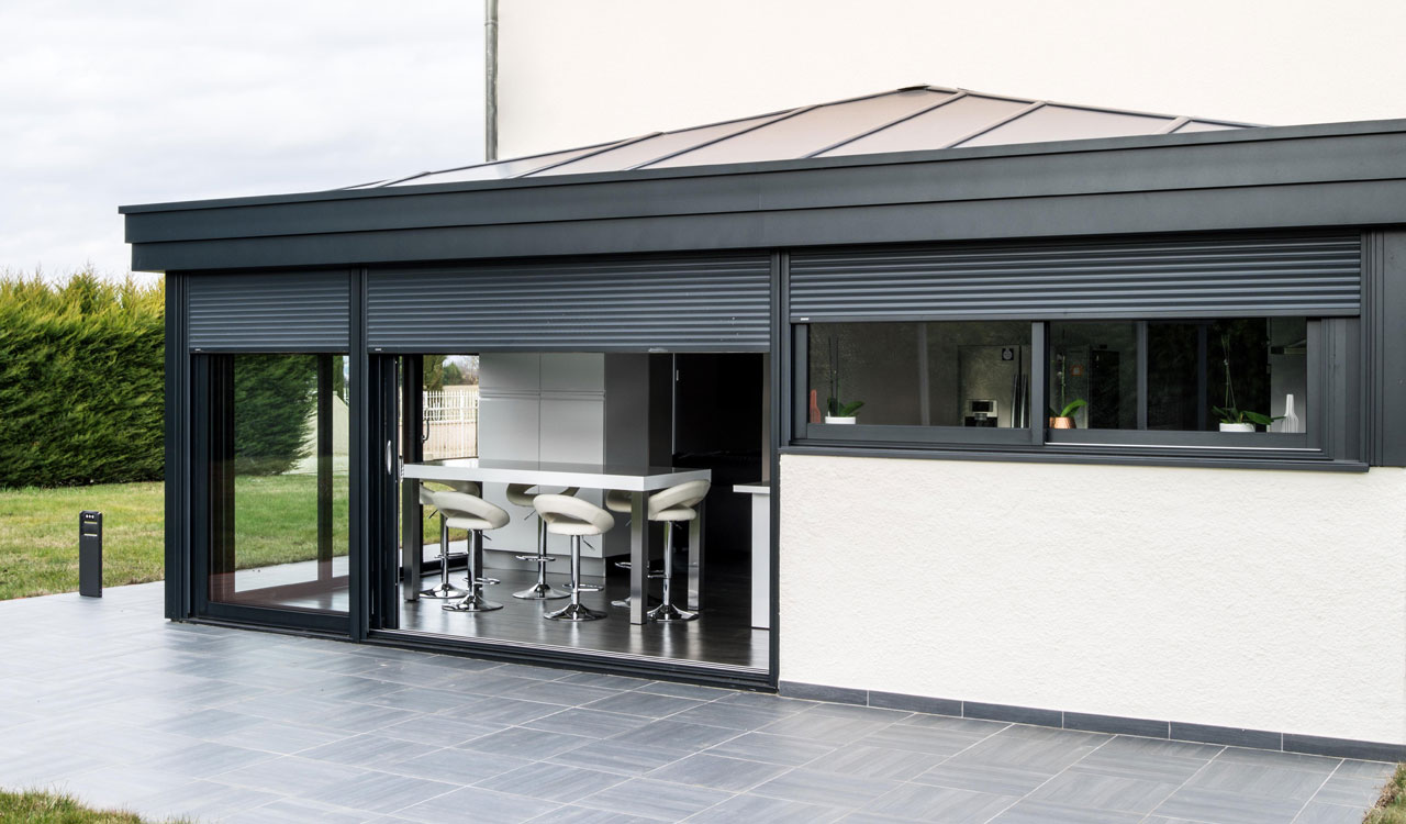 Construire une pièce annexe à sa maison : démarches, prix et options