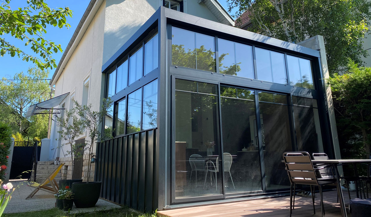 Véranda cuisine style atelier à Dijon (21)