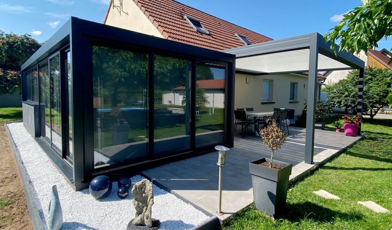 Véranda moderne à Perrigny-sur-l'Ognon (21)