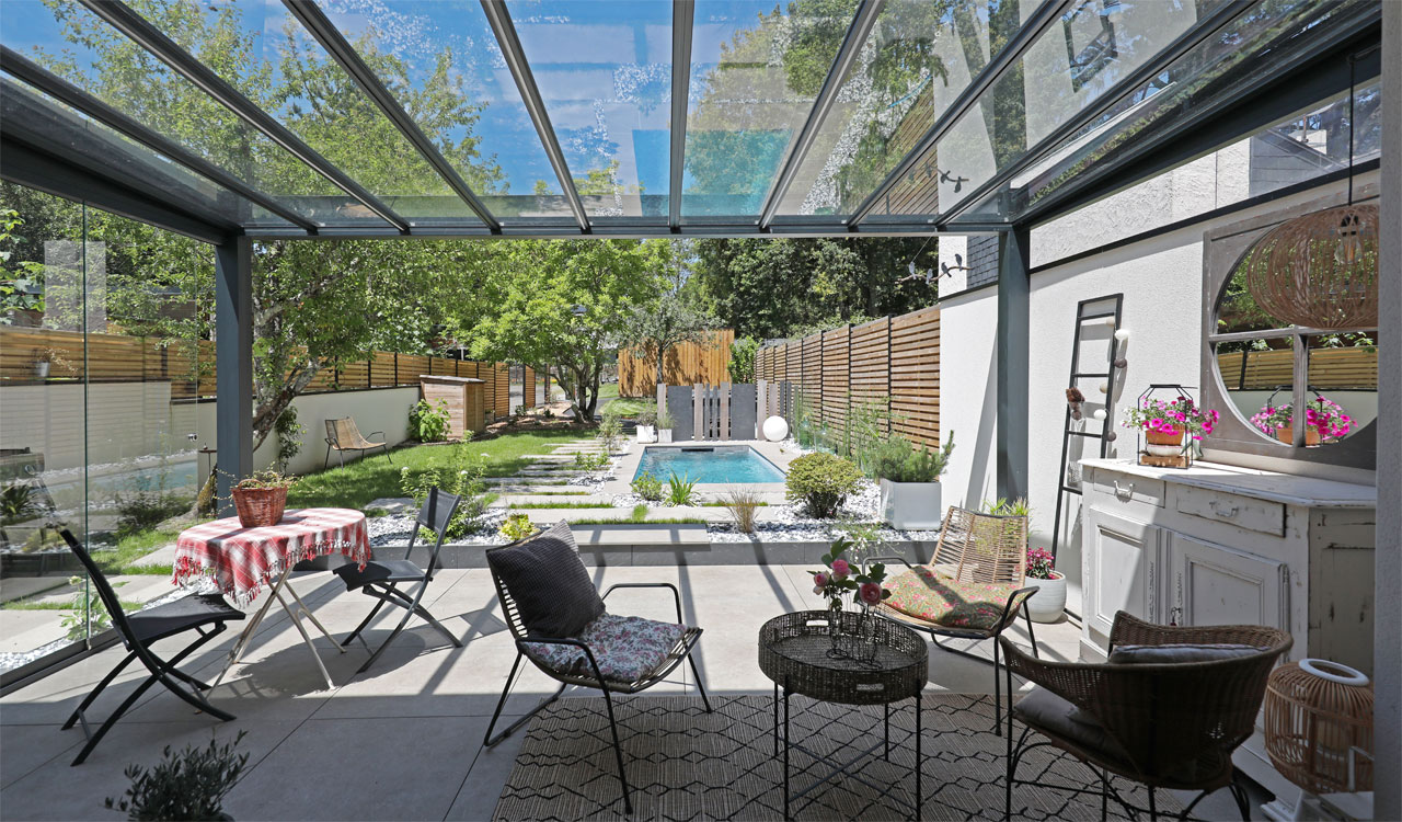 Abris de jardin avec terrasse couverte