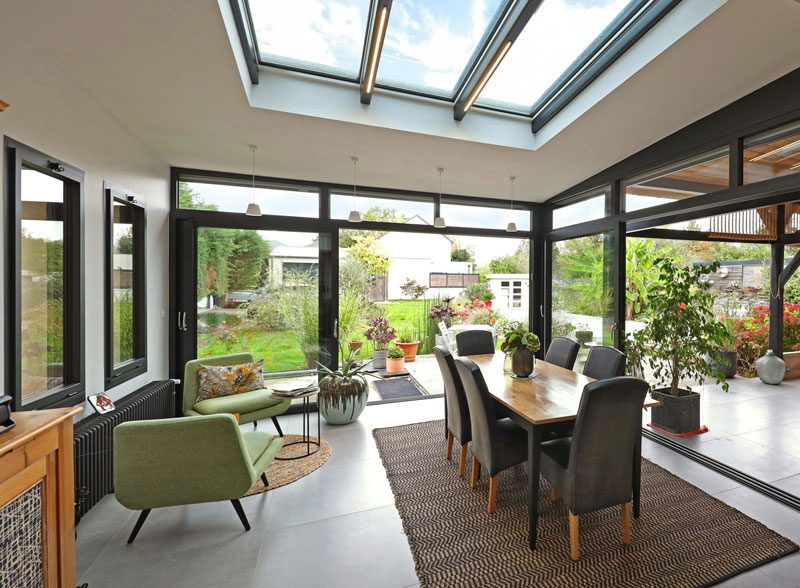 Rénoval, fabricant de vérandasn extensions, pergolas, garden rooms et carport en aluminium